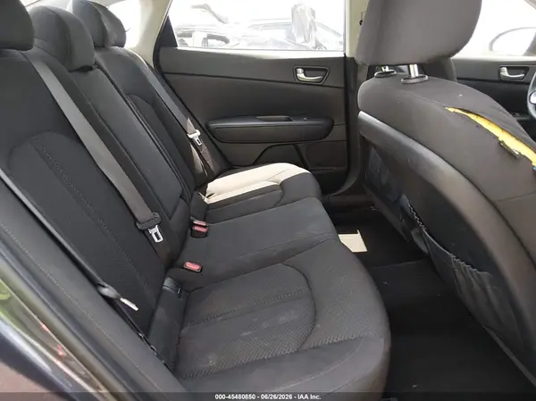 KNAGT4L38J5220247 2018 KIA OPTIMA - Image 8