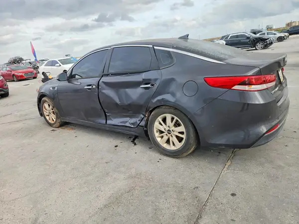 KNAGT4L38J5232883 2018 KIA OPTIMA - Image 2
