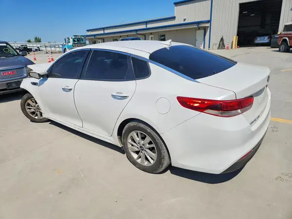 KNAGT4L39G5075440 2016 KIA OPTIMA - Image 2