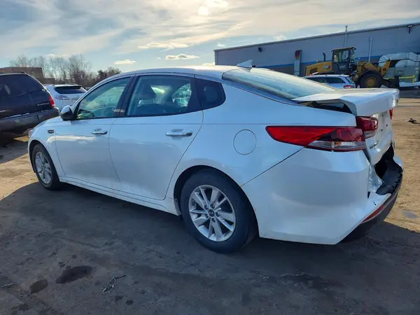 KNAGT4L39G5076751 2016 KIA OPTIMA - Image 2