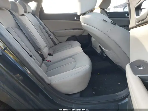 KNAGT4L39G5079620 2016 KIA OPTIMA - Image 8