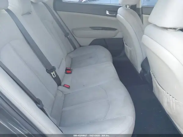KNAGT4L39G5092013 2016 KIA OPTIMA - Image 8