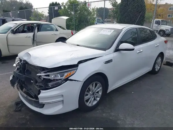 KNAGT4L39G5094635 2016 KIA OPTIMA - Image 2