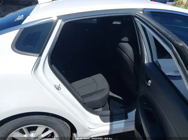 KNAGT4L39G5101597 2016 KIA OPTIMA - Image 8