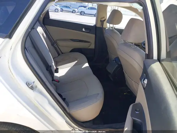 KNAGT4L39G5102636 2016 KIA OPTIMA - Image 8