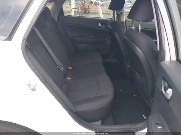 KNAGT4L39G5103463 2016 KIA OPTIMA - Image 8