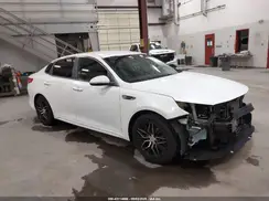 KNAGT4L39G5105018 2016 KIA OPTIMA