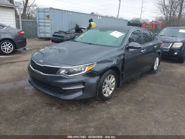 KNAGT4L39G5107609 2016 KIA OPTIMA - Image 2