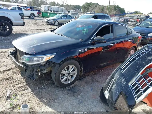 KNAGT4L39H5147481 2017 KIA OPTIMA - Image 2
