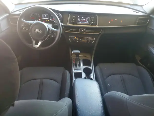KNAGT4L39H5150140 2017 KIA OPTIMA - Image 8