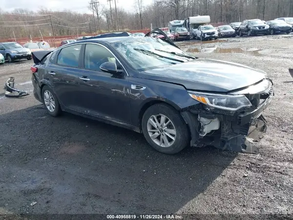 KNAGT4L39J5213131 2018 KIA OPTIMA - Image 1