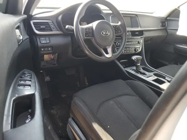 KNAGT4L39J5216370 2018 KIA OPTIMA - Image 8