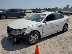 KNAGT4L39J5216823 2018 KIA OPTIMA