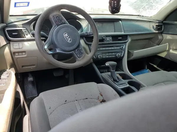 KNAGT4L39J5216823 2018 KIA OPTIMA - Image 8