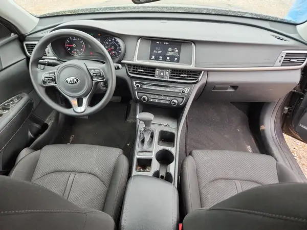 KNAGT4L39J5235808 2018 KIA OPTIMA - Image 8