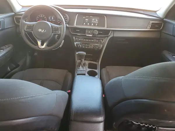 KNAGT4L39J5238403 2018 KIA OPTIMA - Image 8