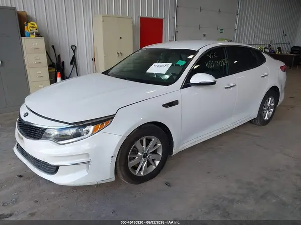 KNAGT4L3XG5070327 2016 KIA OPTIMA - Image 2