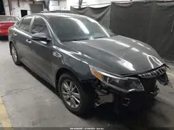 KNAGT4L3XG5072966 2016 KIA OPTIMA