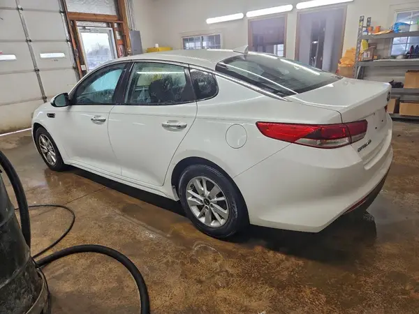 KNAGT4L3XG5073499 2016 KIA OPTIMA - Image 2