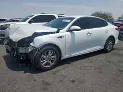 KNAGT4L3XG5074846 2016 KIA OPTIMA