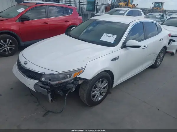KNAGT4L3XG5078086 2016 KIA OPTIMA - Image 2
