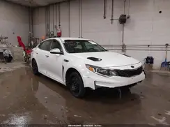 KNAGT4L3XG5084924 2016 KIA OPTIMA