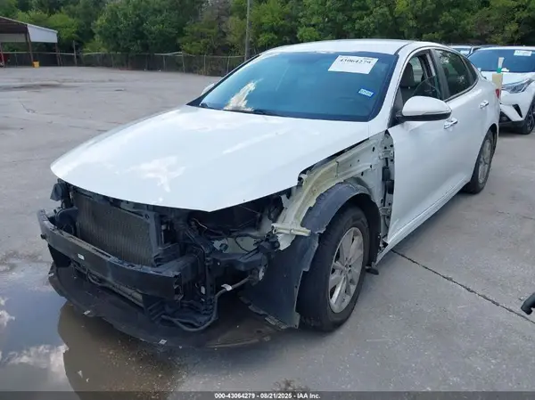 KNAGT4L3XG5088486 2016 KIA OPTIMA - Image 2