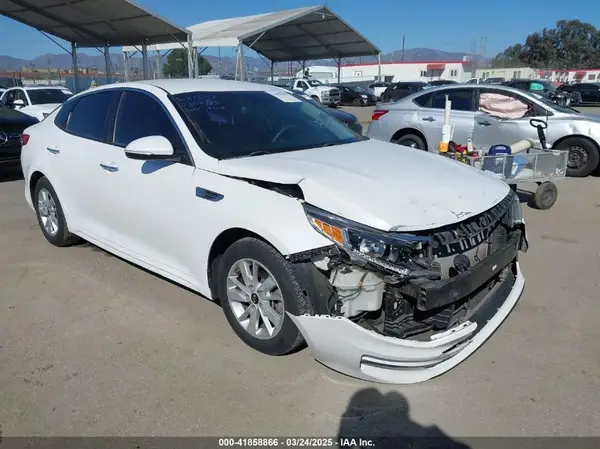 KNAGT4L3XG5095776 2016 KIA OPTIMA - Image 1