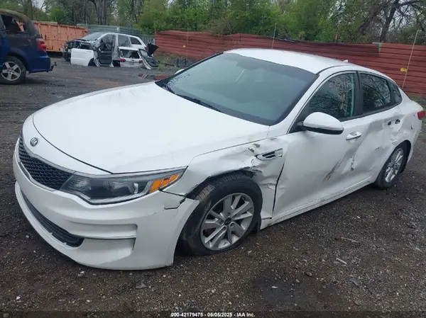 KNAGT4L3XG5104380 2016 KIA OPTIMA - Image 2