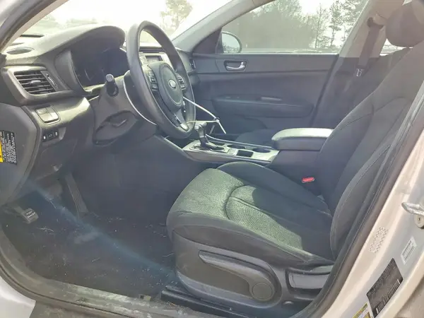 KNAGT4L3XH5147554 2017 KIA OPTIMA - Image 8
