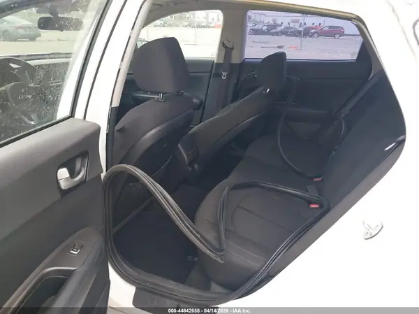 KNAGT4L3XH5157341 2017 KIA OPTIMA - Image 8