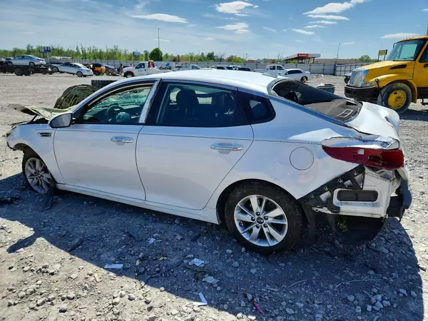 KNAGT4L3XH5162443 2017 KIA OPTIMA - Image 2