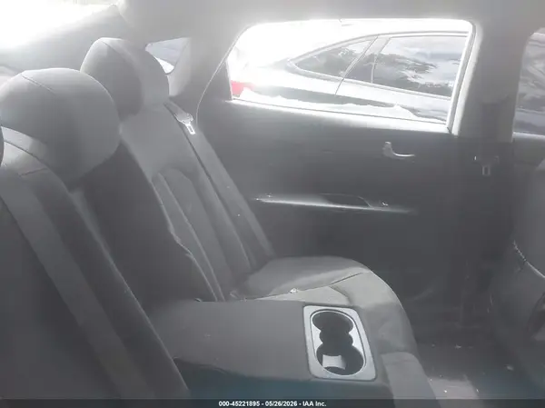KNAGT4L3XH5173751 2017 KIA OPTIMA - Image 8