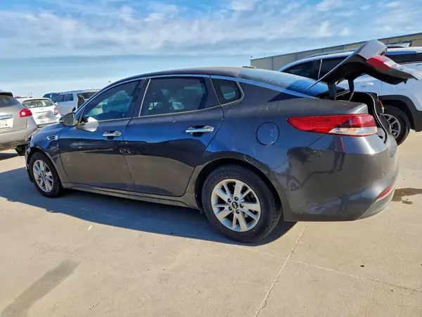 KNAGT4L3XJ5213588 2018 KIA OPTIMA - Image 2