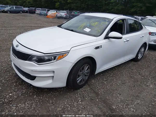 KNAGT4L3XJ5216765 2018 KIA OPTIMA - Image 2