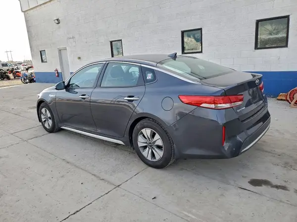 KNAGT4LC1H5006405 2017 KIA OPTIMA - Image 2