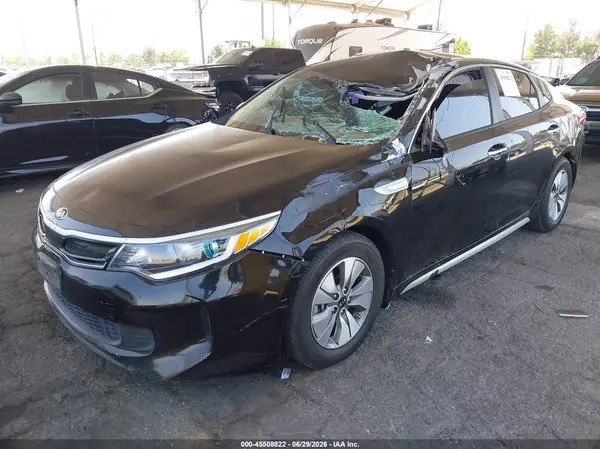 KNAGT4LC2H5008373 2017 KIA OPTIMA - Image 2