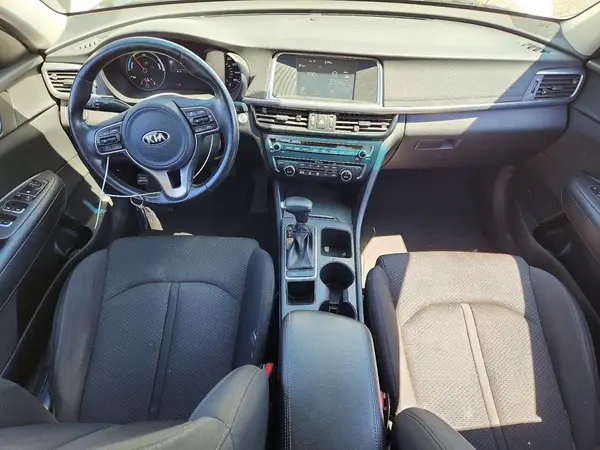 KNAGT4LC3H5006678 2017 KIA OPTIMA - Image 8