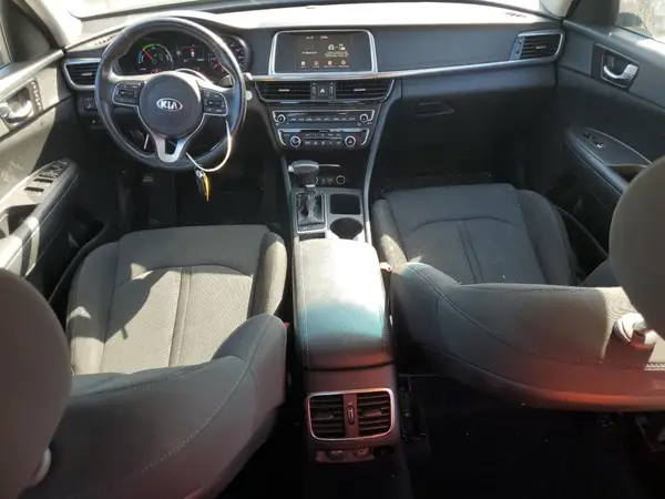 KNAGT4LC4H5005846 2017 KIA OPTIMA - Image 8