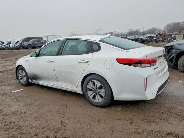 KNAGT4LC5H5005287 2017 KIA OPTIMA - Image 2