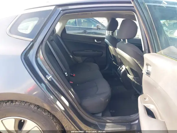 KNAGT4LC5H5006732 2017 KIA OPTIMA - Image 8