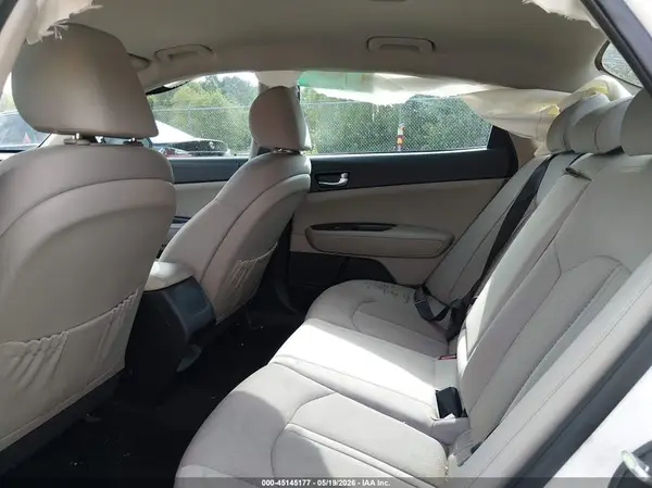 KNAGT4LC5H5007041 2017 KIA OPTIMA - Image 8