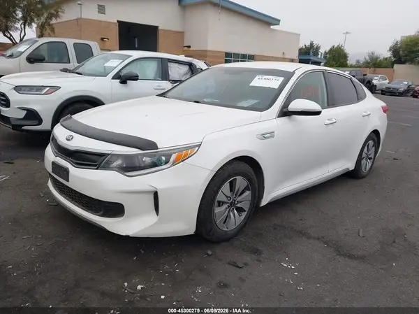 KNAGT4LC5H5008755 2017 KIA OPTIMA - Image 2