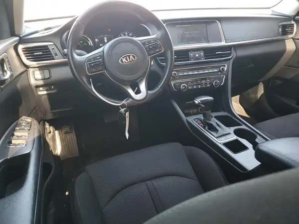 KNAGT4LC6H5004486 2017 KIA OPTIMA - Image 8