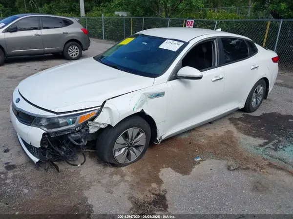 KNAGT4LC7H5004433 2017 KIA OPTIMA - Image 2