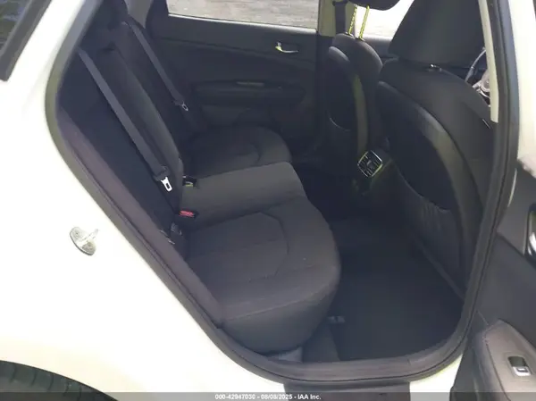 KNAGT4LC7H5004433 2017 KIA OPTIMA - Image 8