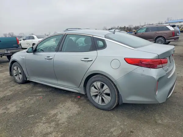KNAGT4LC7H5004545 2017 KIA OPTIMA - Image 2