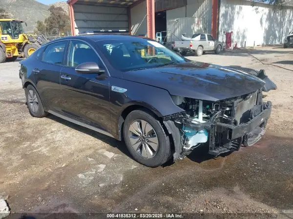 KNAGT4LC9H5006622 2017 KIA OPTIMA - Image 1