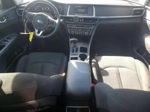 KNAGT4LCXH5006001 2017 KIA OPTIMA - Image 8