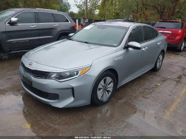 KNAGT4LE0H5011421 2017 KIA OPTIMA - Image 2